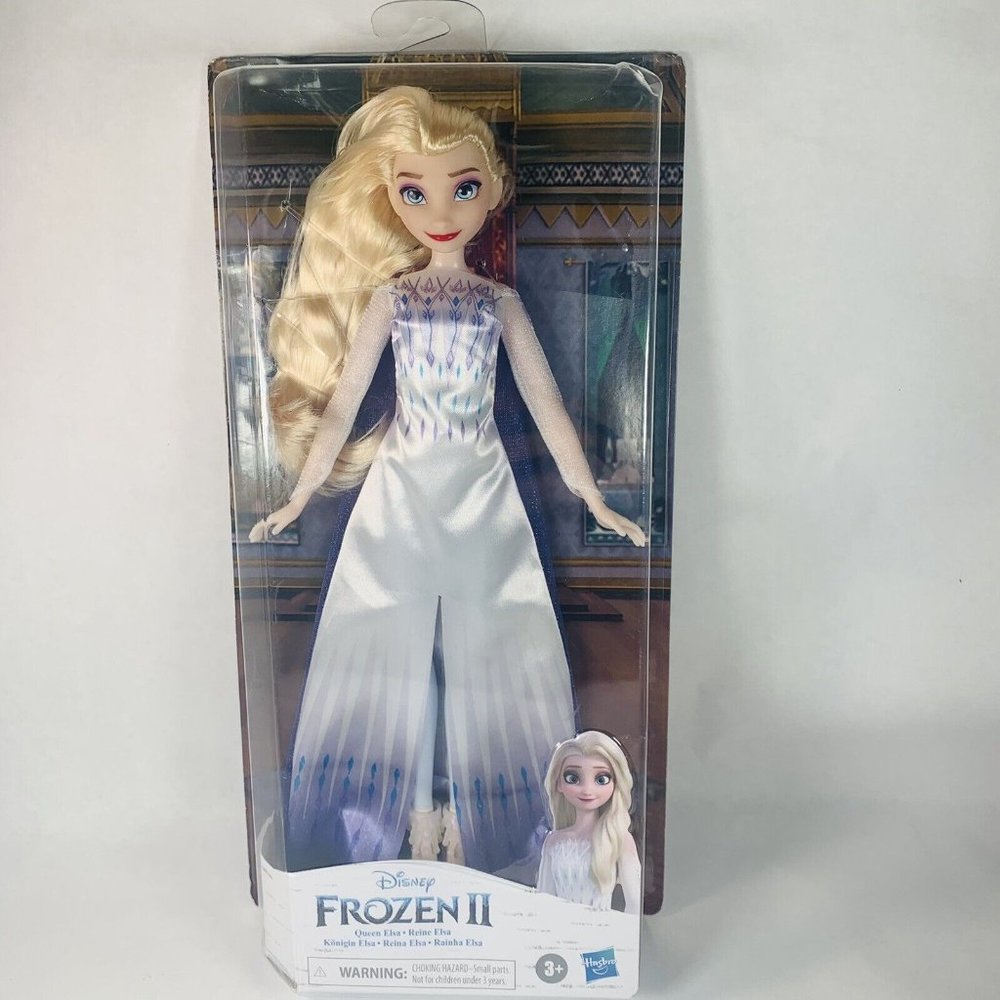 Disney Frozen 2 Snow QUEEN ELSA Fashion Doll NEW